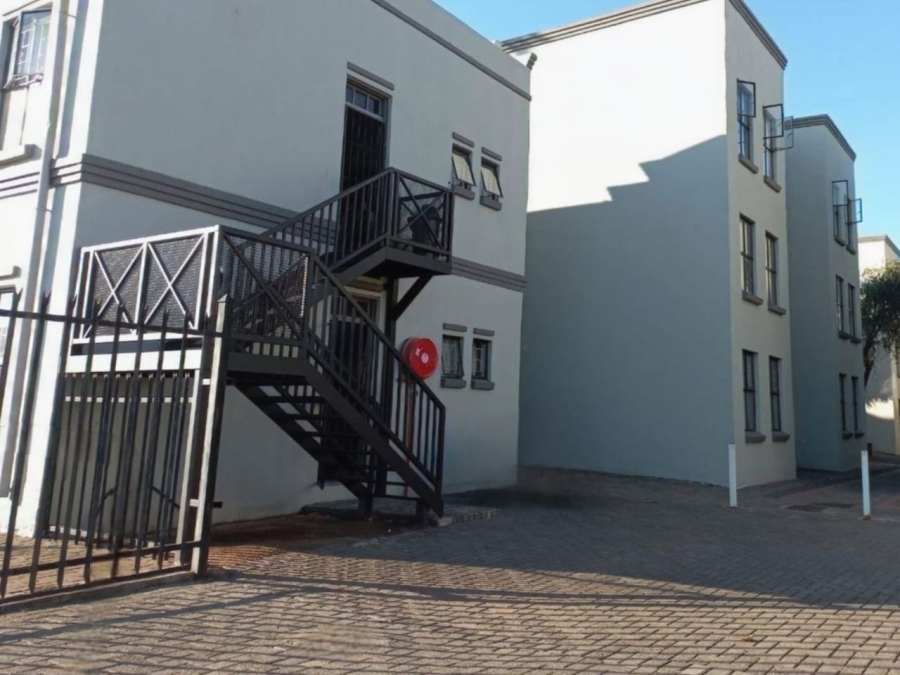 1 Bedroom Property for Sale in Willows Free State